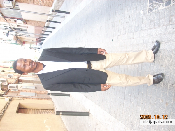  - click for next photo