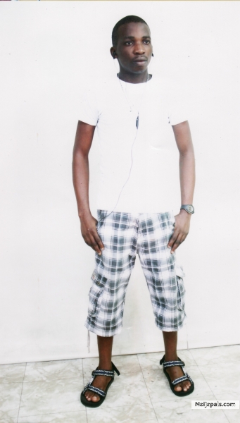  - click for next photo
