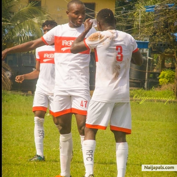 ⚽⚽⚽ - click for next photo