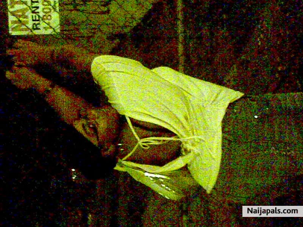 DRUNK & TRIPPIN OUT WIT MY COUSIN. - click for next photo