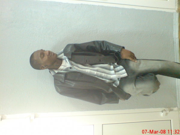  - click for next photo