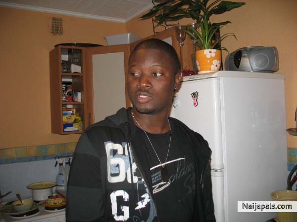  - click for next photo
