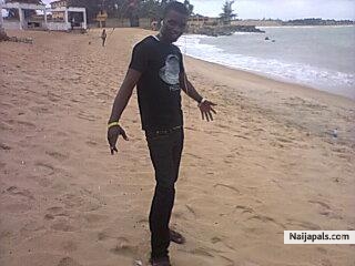  - click for next photo