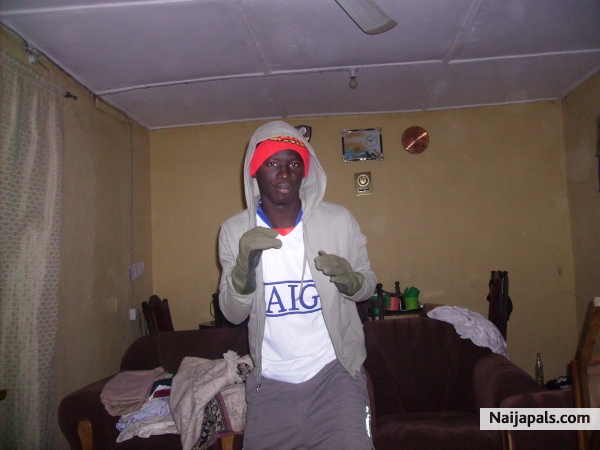  - click for next photo