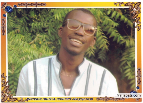 Smilling Gee - click for next photo