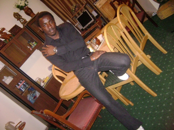  - click for next photo