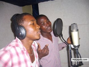 J2pee & Eminent - click for next photo