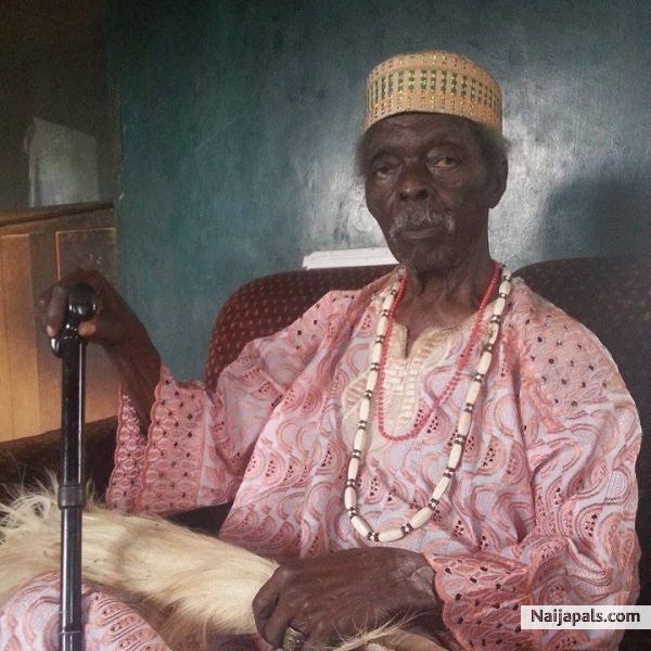 Chief AJIGBOTIFA - click for next photo