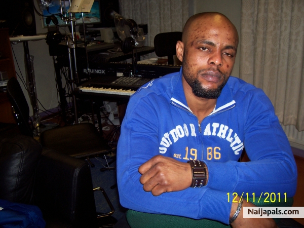 Alright? Is ur boy Lekzide Gold, hope yah alright? Ave got somethn good 4 all yo, so be my fan, luv me and remember God is real and is watchn so b good. Luv u and God bless, Lekzide Gold xx - click for next photo