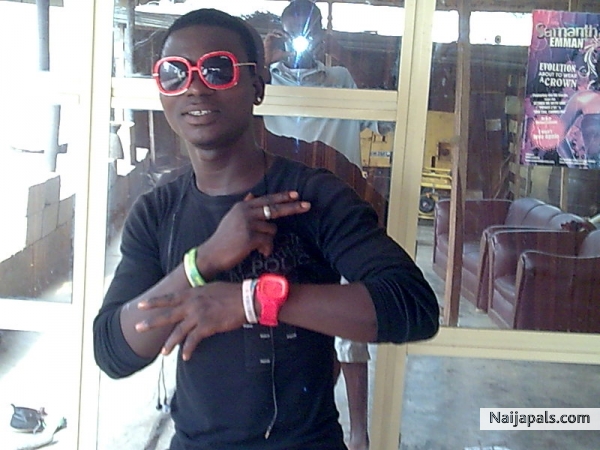  - click for next photo