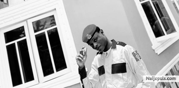 Zaffily - click for next photo