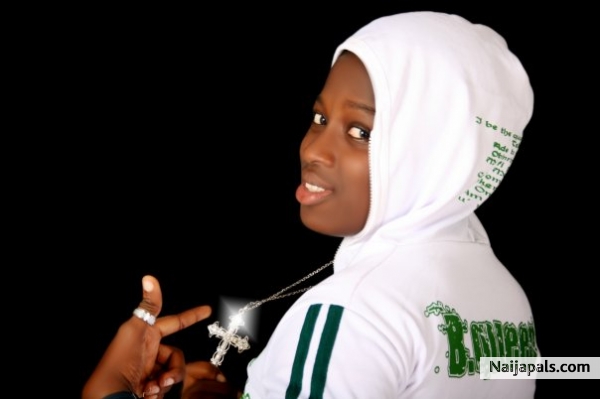 naijaaaaaa - click for next photo