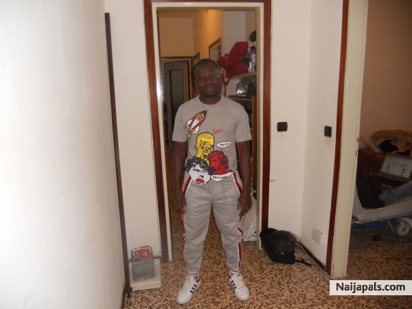  - click for next photo