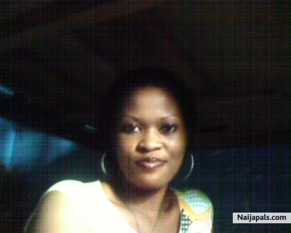 wify-chiomy - click for next photo