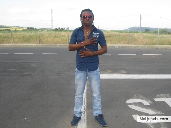  - click for next photo