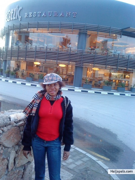  - click for next photo