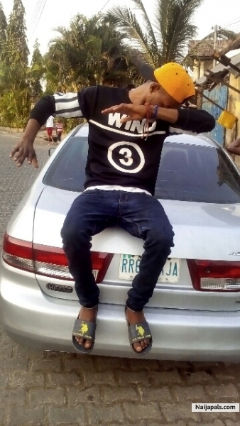  - click for next photo