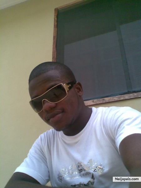 I' m a scorpio which means am very passionate - click for next photo