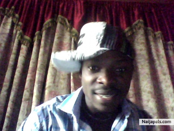 me in ma home - click for next photo