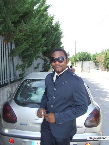  - click for next photo