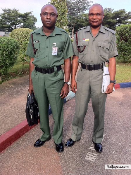 arriving the HQ with a senior colleaque - click for next photo