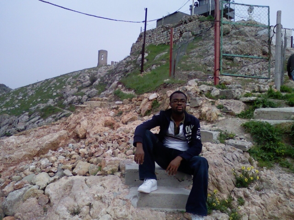 - click for next photo