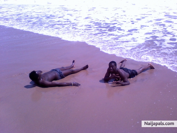  - click for next photo