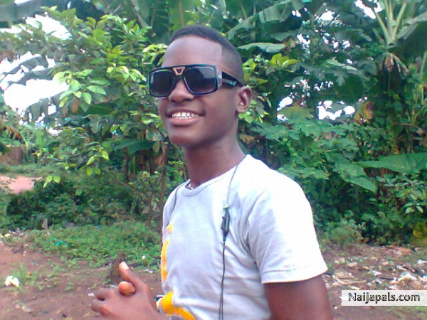  - click for next photo