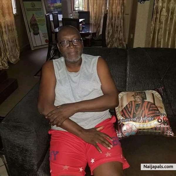 Baba Apena - click for next photo