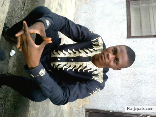 Yea we still on de matter, feeling de Boy - click for next photo