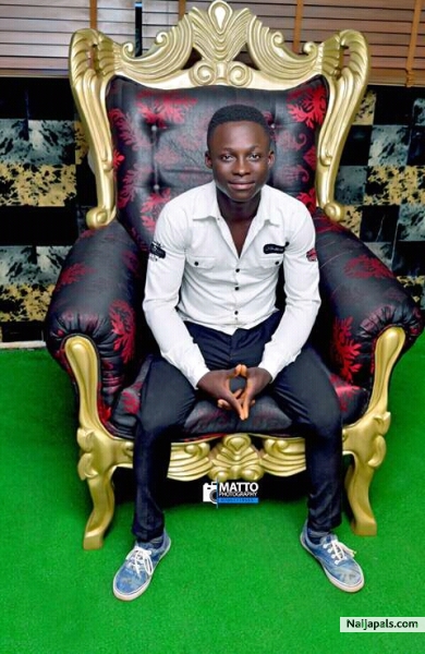 Introducing the fast raising Emouth a stand up comedian and actor. - click for next photo
