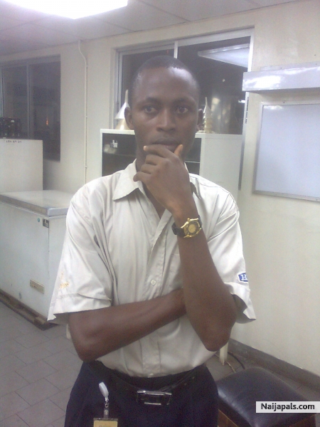 Ajay at work. - click for next photo