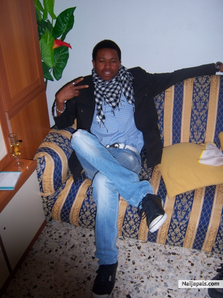  - click for next photo