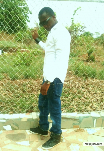  - click for next photo