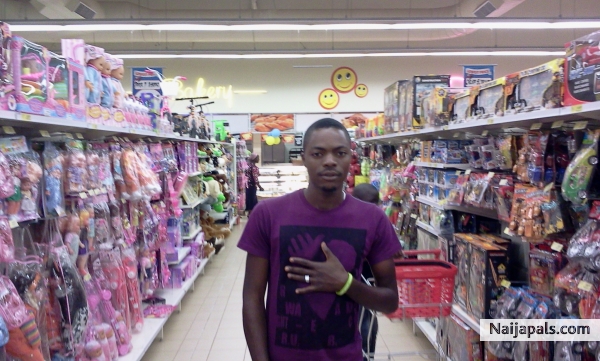  - click for next photo