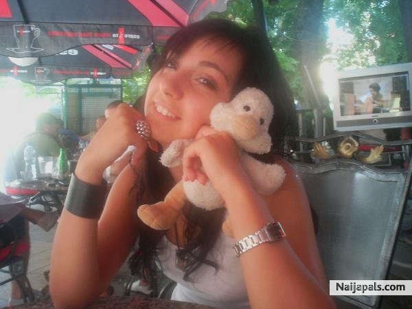  - click for next photo