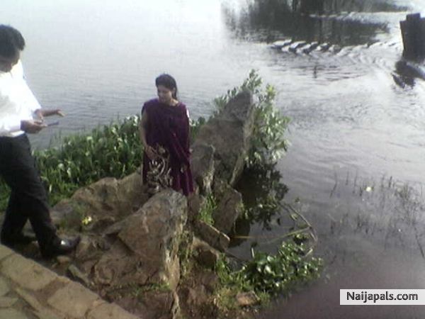  - click for next photo