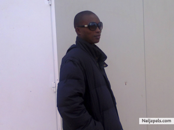 - click for next photo