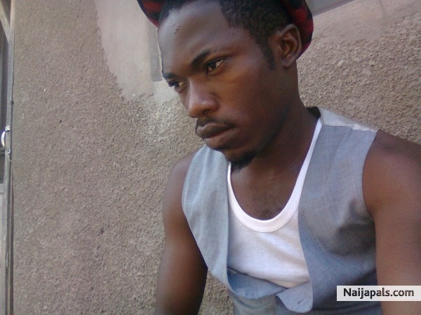 Noniiii..... - click for next photo