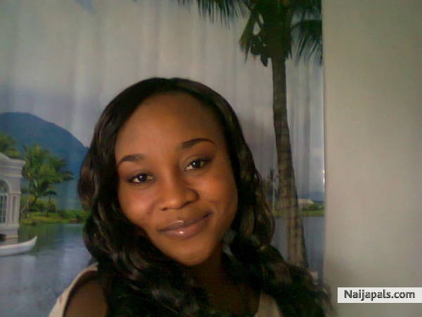 NellyJ - click for next photo