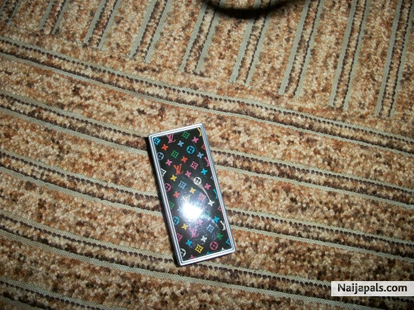  - click for next photo