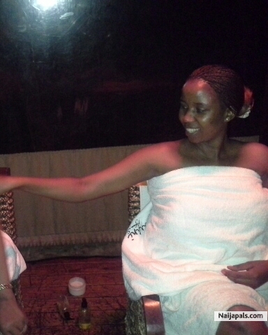 Massage with Mangwanani spa, Hartebeespoortdam , Soth Africa - click for next photo