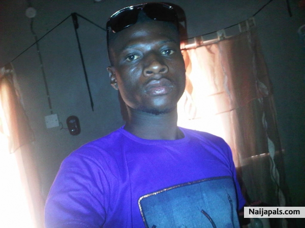 JU̶̲̥̅̊§τ̲̅ me - click for next photo