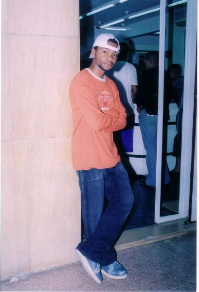 Picture me posing!! - click for next photo