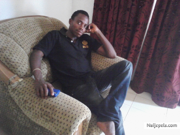 bigboy@his room - click for next photo