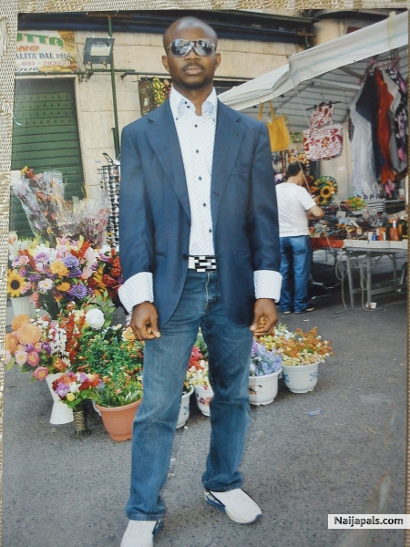  - click for next photo