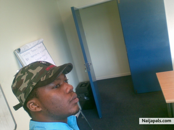  - click for next photo