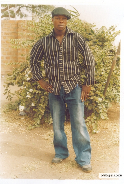  - click for next photo