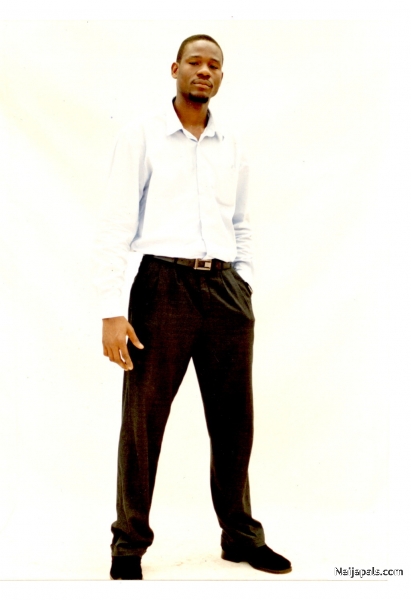  - click for next photo