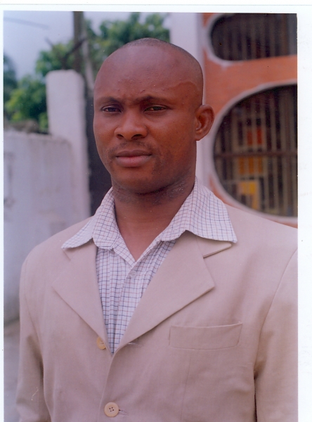 same man - click for next photo